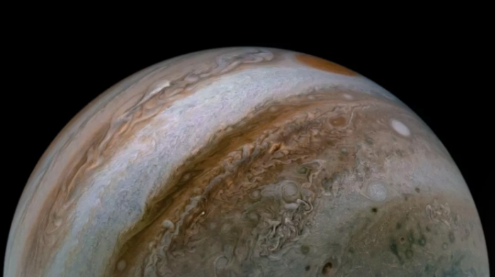 科学家偶然发现木星云层上方的明亮闪光 源自流星体爆炸