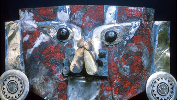 1000多年前秘鲁Sicán文化黄金面具中发现人血 科学家推测和“重生”有关