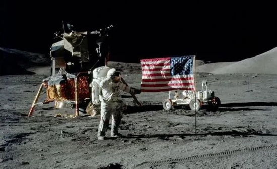为什么人类不在月球建造空间站？
