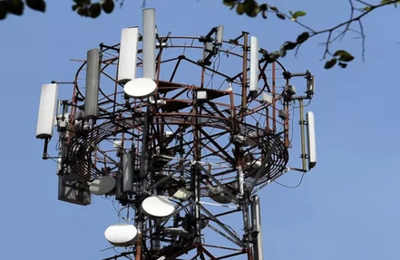 工信部等十四部门联合发布电信基础设施重磅文件，截至4月末5G基站总数达273.3万个