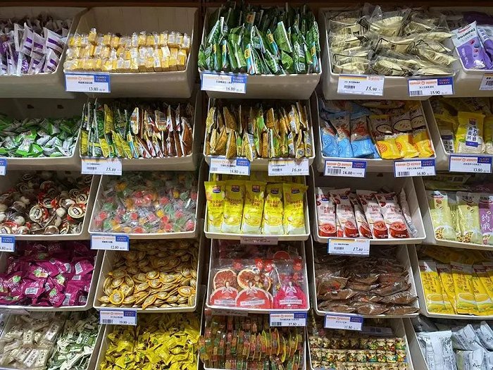 量贩零食南北决战：赵一鸣、好想来减免加盟费，杀向对方腹地抢地盘