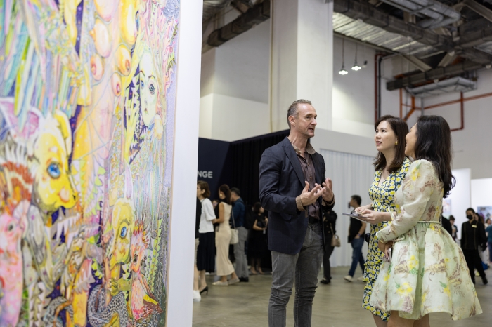 2024年新加坡艺博会开幕 114家全球画廊呈现多元图景