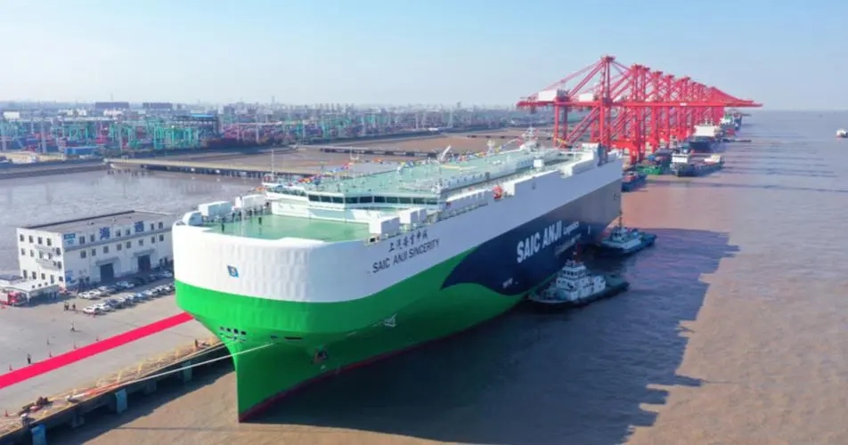 中国重工与两家欧洲船东 签订近18亿美元造船合同