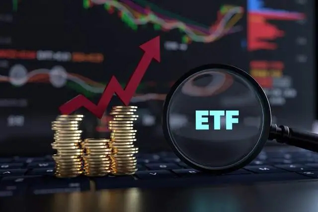 ETF成最强资金“风口” 3只宽基ETF规模突破千亿元